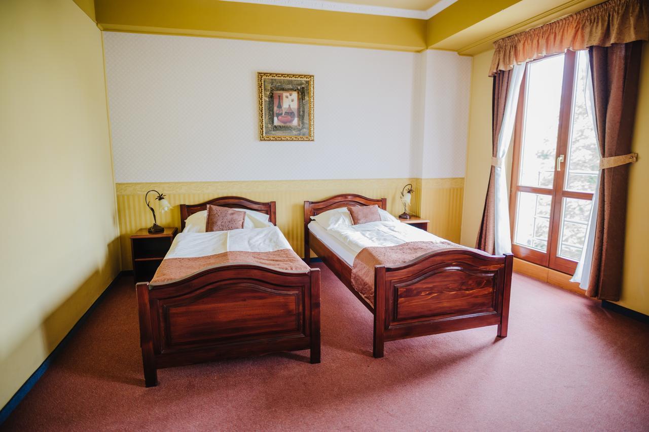 Hotel Gloria Palac Košice Esterno foto