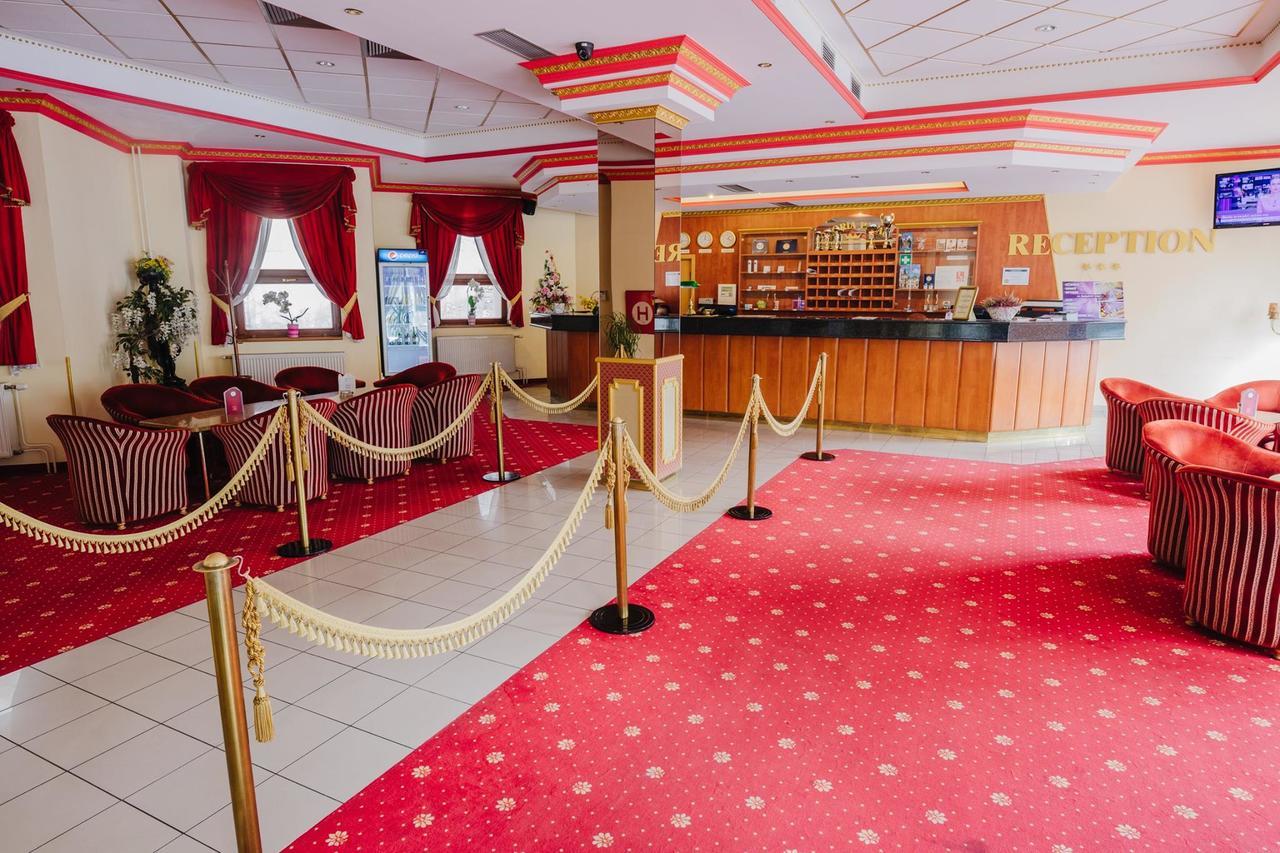 Hotel Gloria Palac Košice Esterno foto