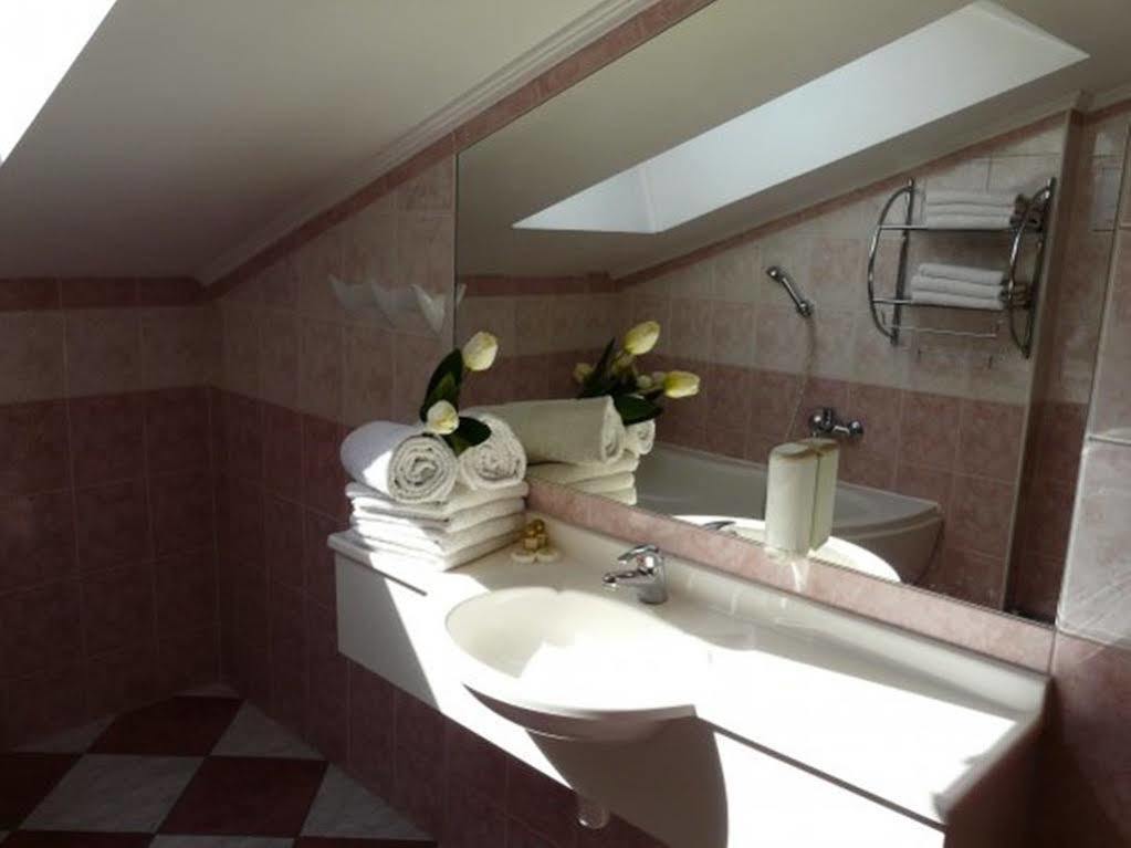 Hotel Gloria Palac Košice Esterno foto