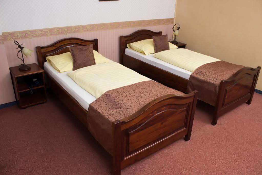 Hotel Gloria Palac Košice Esterno foto